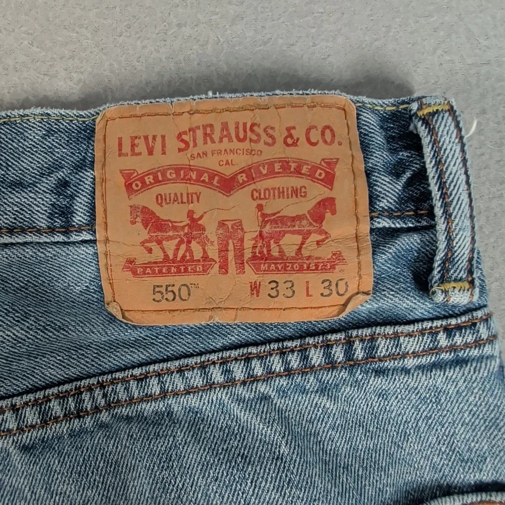 Levi's 550 Jeans Mens 33x30 Blue Relaxed Fit Tapered Leg Denim Casual Retro Wear